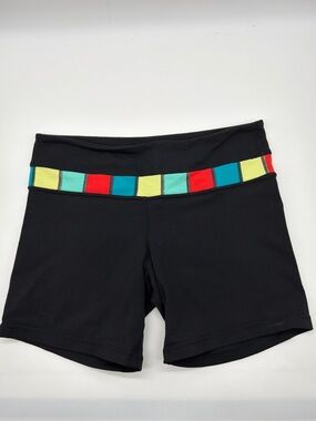 Lululemon Reverse Groove Black Shorts Striped Panel Reversible Yoga Running Sz 6